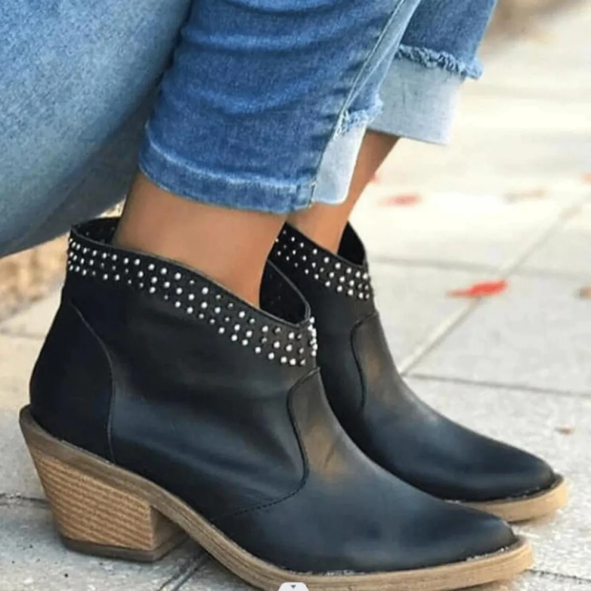Stivali Chelsea per le donne 2023 New Fashion Cowboy Stivali da donna Tacchi grossi Stivaletti da donna Scarpe a punta da donna