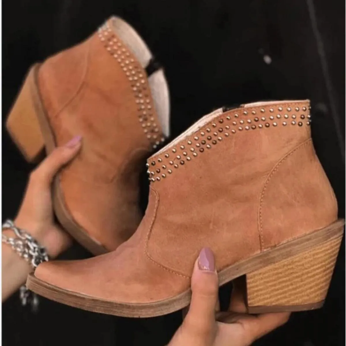 Stivali Chelsea per le donne 2023 New Fashion Cowboy Stivali da donna Tacchi grossi Stivaletti da donna Scarpe a punta da donna