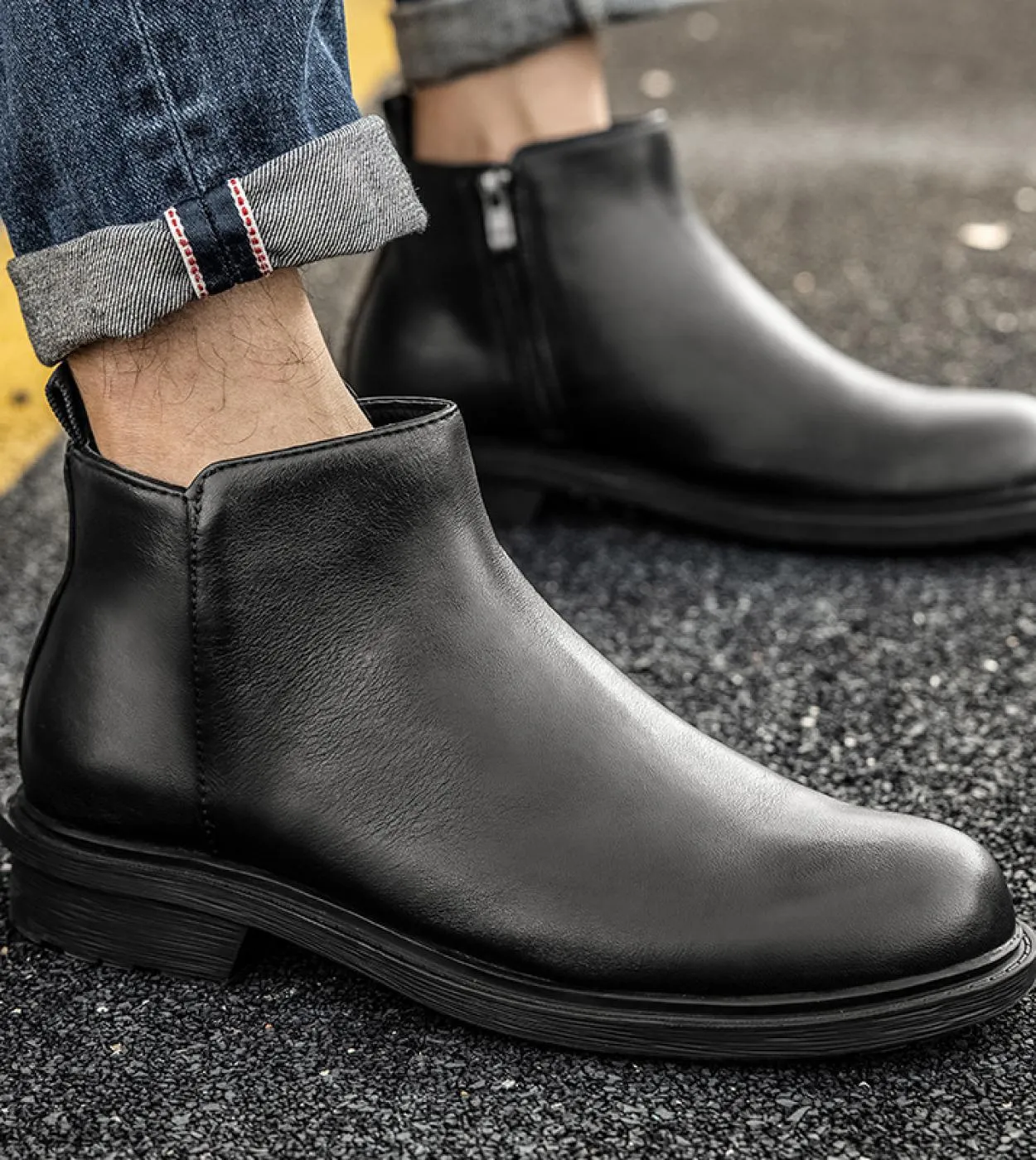 Stivali da uomo piatti di marca Stivaletti Chelsea alla caviglia fatti a mano in vera pelle di design britannico di tendenza di