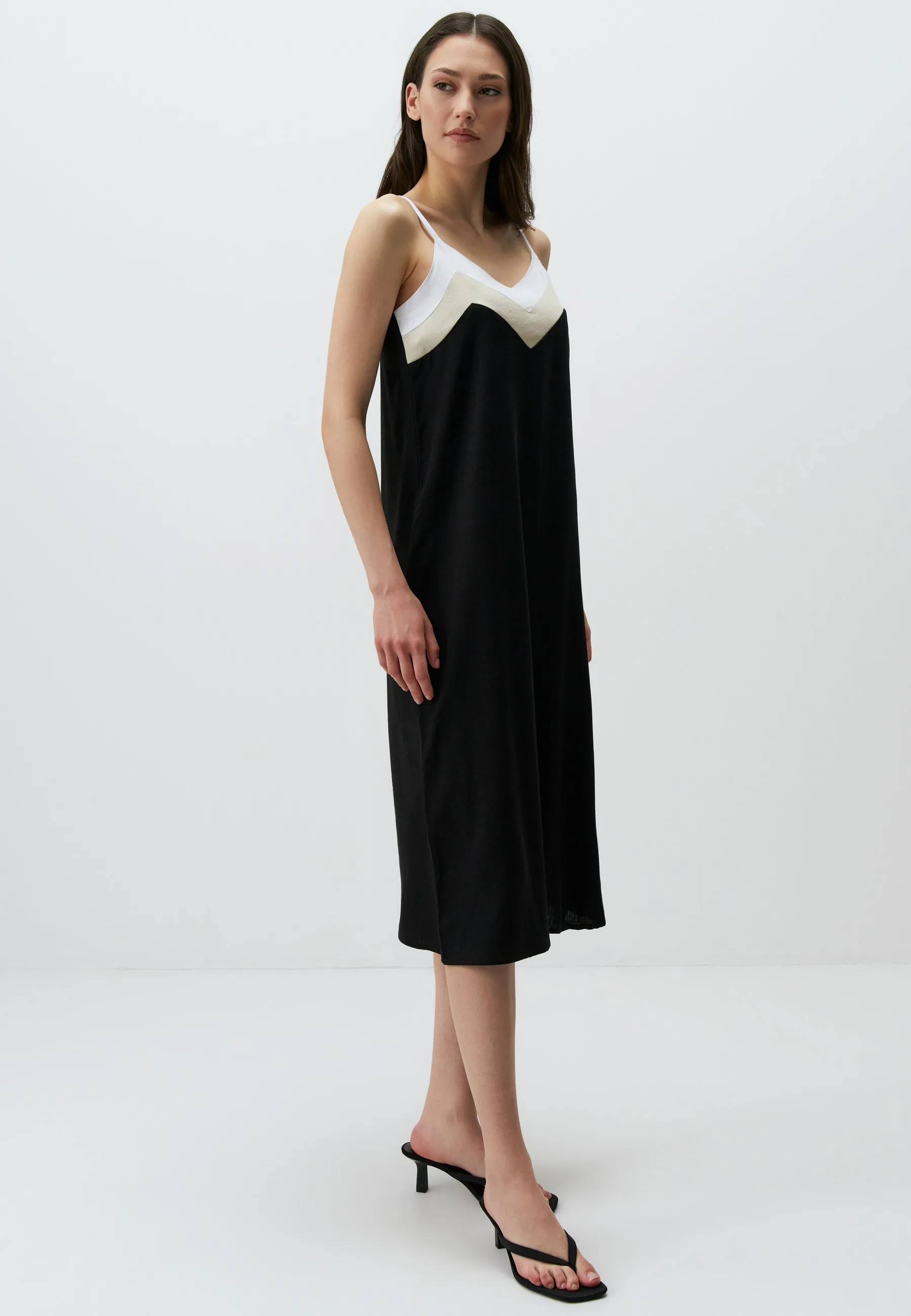 STRAPPY-NECK MIDI - Vestito estivo