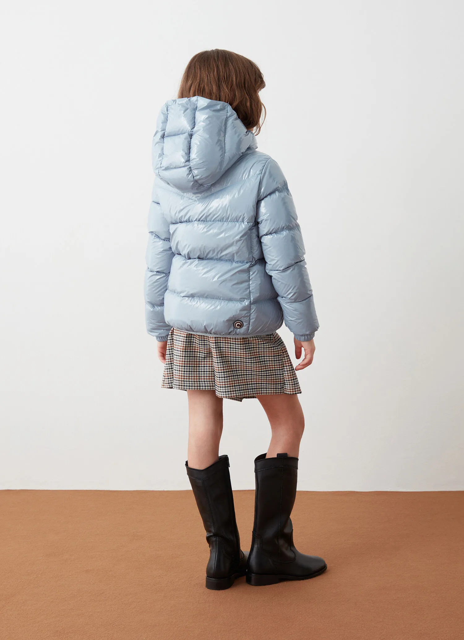 Super-glossy down jacket with hood