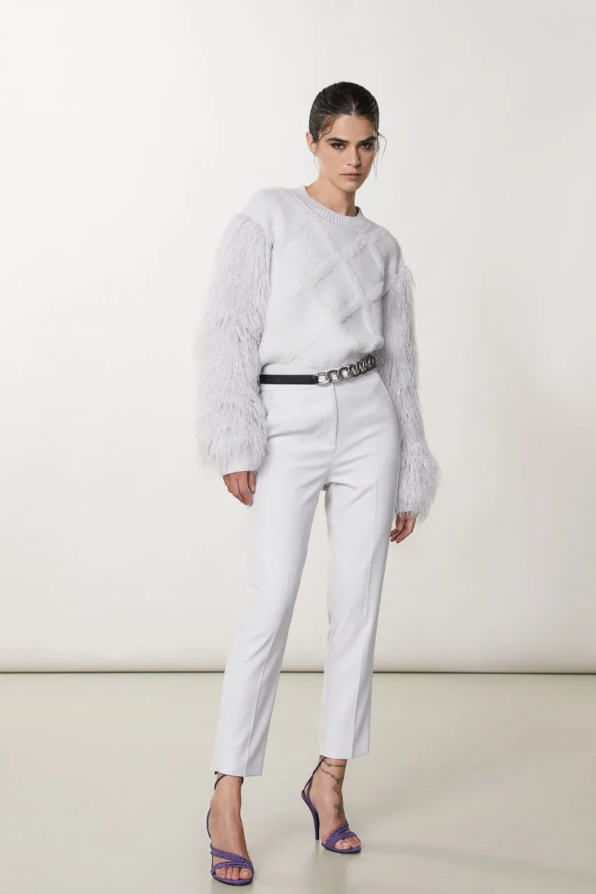 Sweter z rękawami fluffy