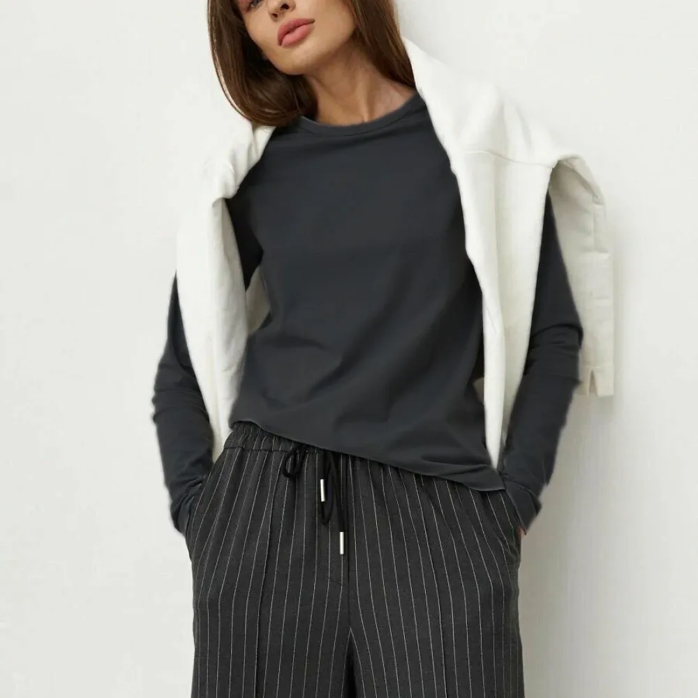 T-shirt in puro cotone Europa e America 2024 Primavera Nuove donne Moda Resto Versatile Pendolarismo Pullover Girocollo Lon