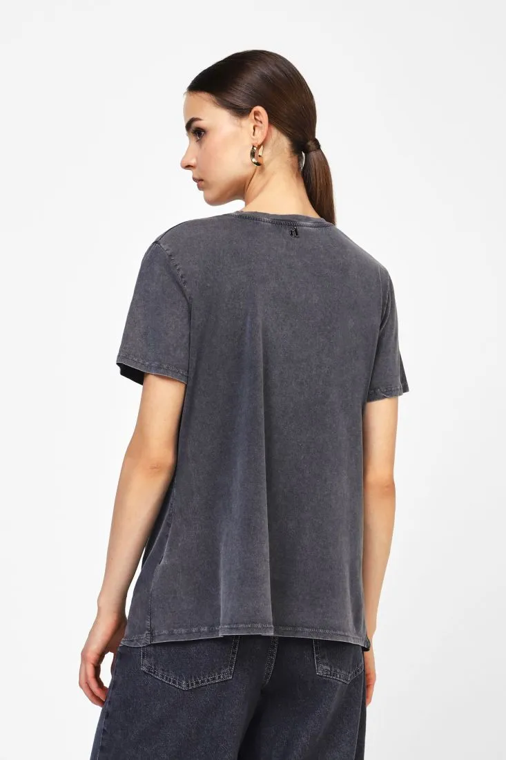  T-shirt with print and embroidery    