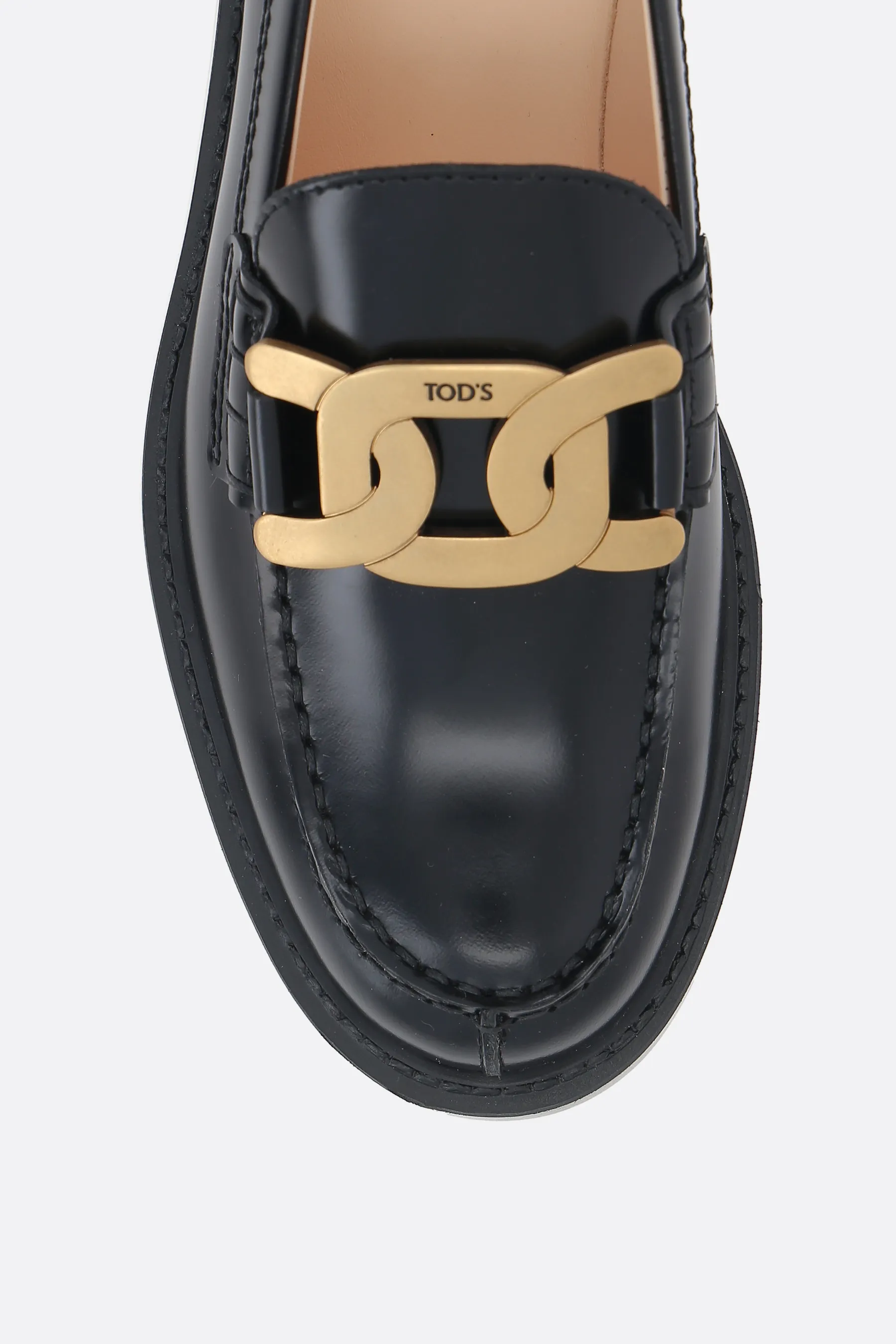  TOD'Smocassino in pelle lucida con catena 