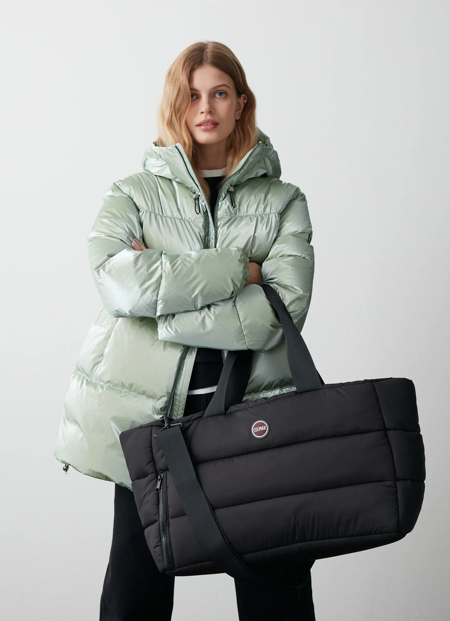 Unisex quilted travel bag