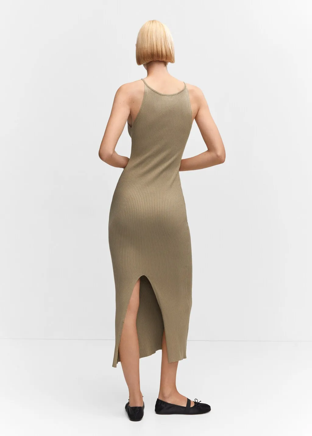 Vestito maglia a coste spacco