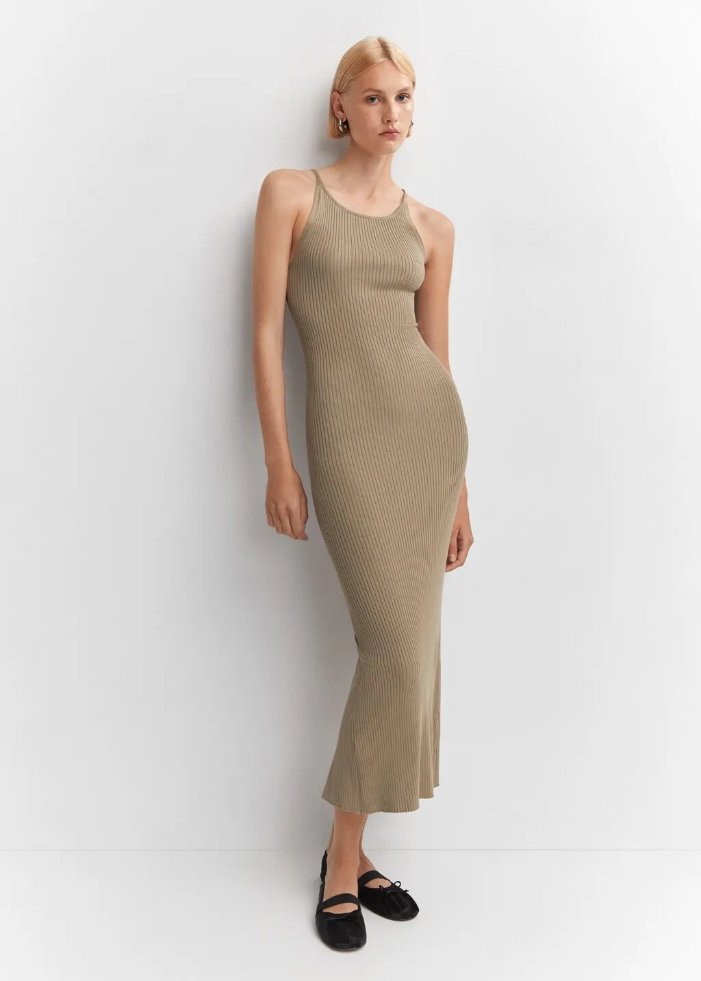 Vestito maglia a coste spacco